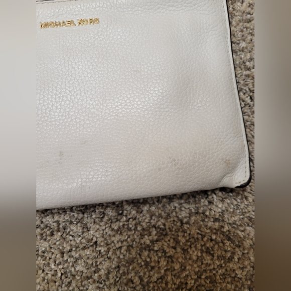 Michael kors Bag with matching wristlet - Picture 2 of 12